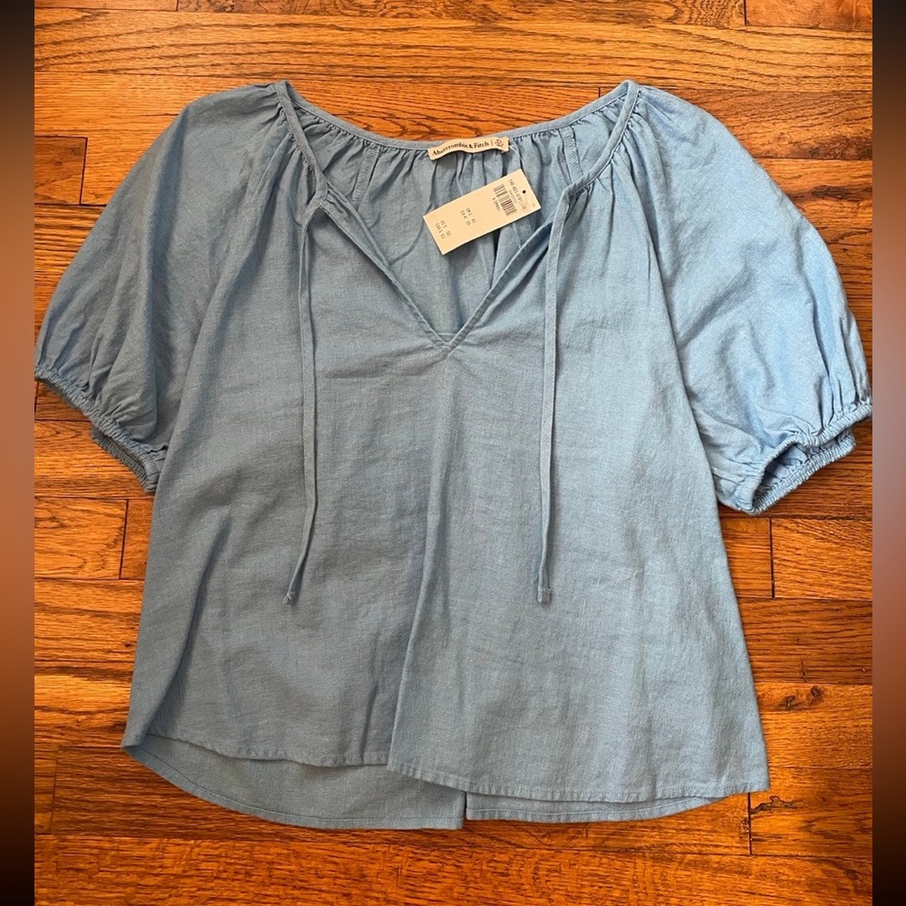 NEW Abercrombie Blouse